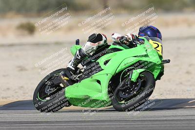 media/Nov-16-2025-Race Pace (Sun) [[8c5fa54630]]/Verified Riders/7-Turn 4 (1155am)/